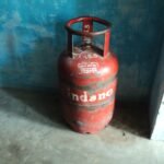 India US LPG imports 2027: Domestic Indane LPG cooking-gas cylinder photographed in Tamil Nadu, India
